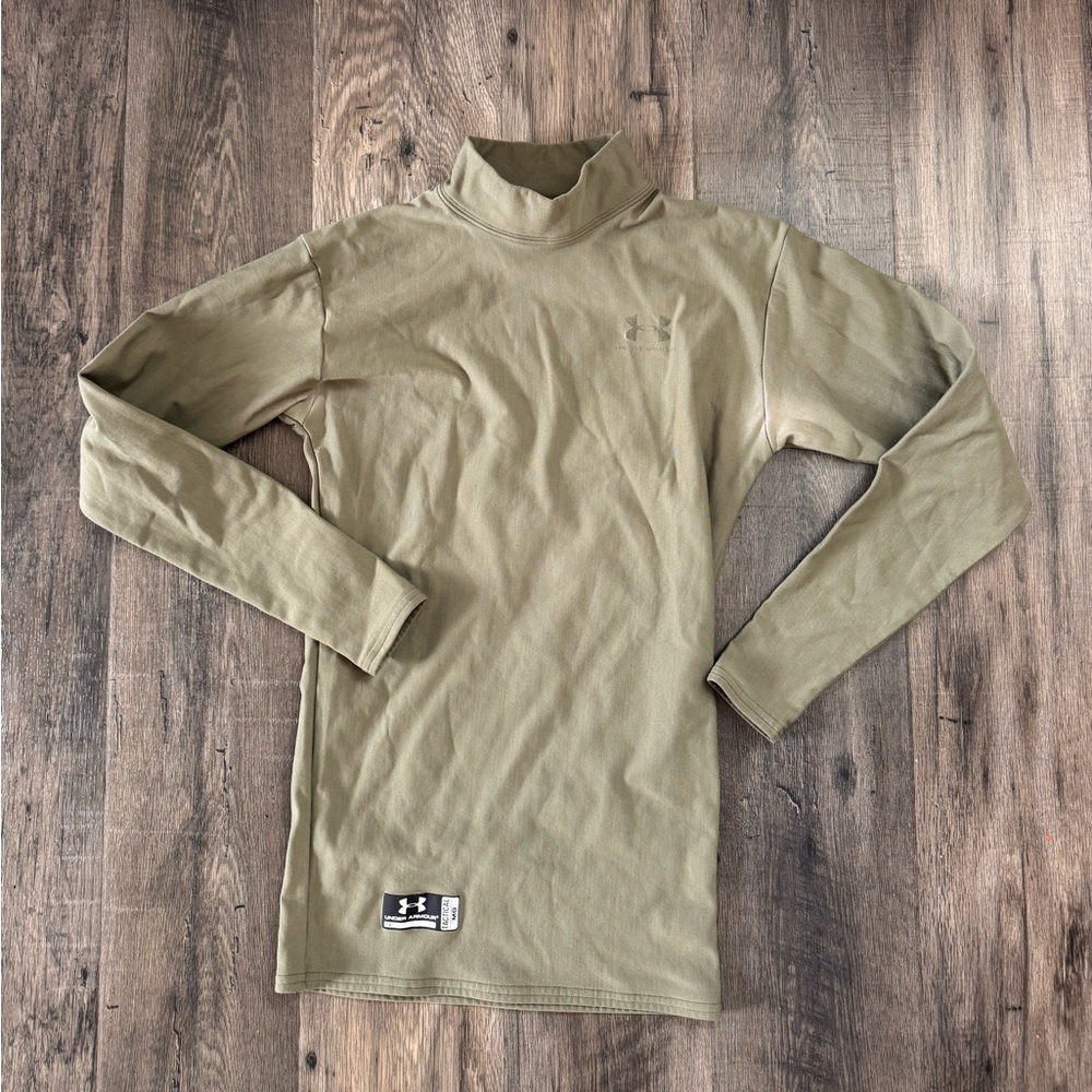 Under Armour Women’s Tactical long-sleeve